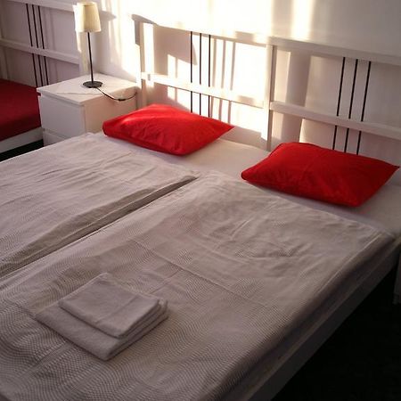 Apartment Maximilian Братислава Стая снимка