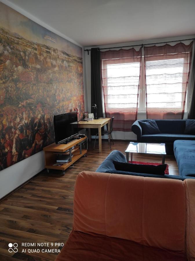 Apartment Maximilian Братислава Екстериор снимка