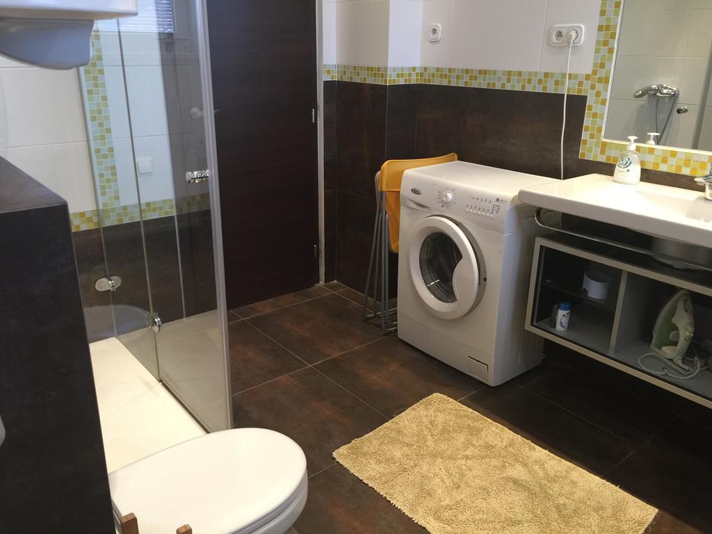 Apartment Maximilian Братислава Екстериор снимка