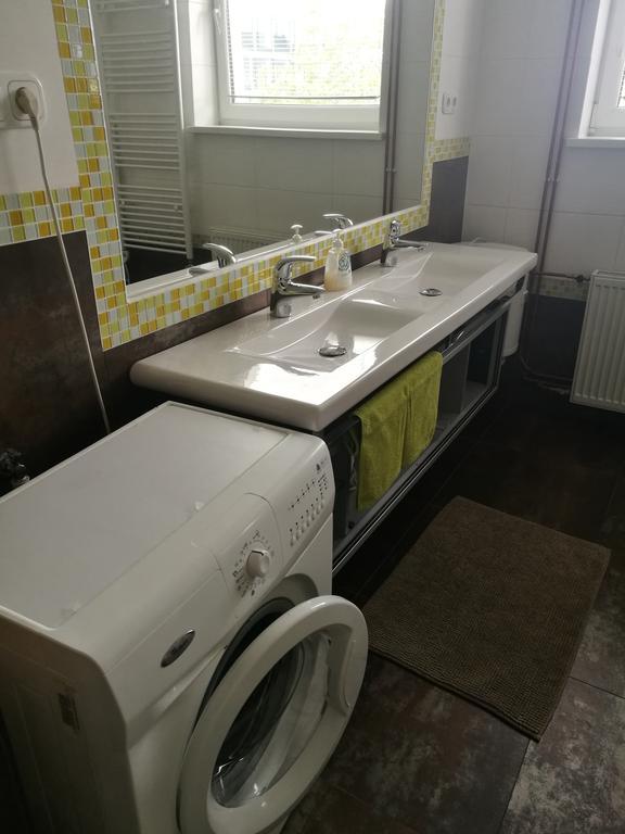 Apartment Maximilian Братислава Екстериор снимка