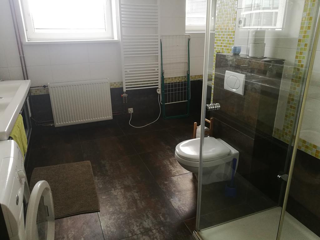 Apartment Maximilian Братислава Екстериор снимка